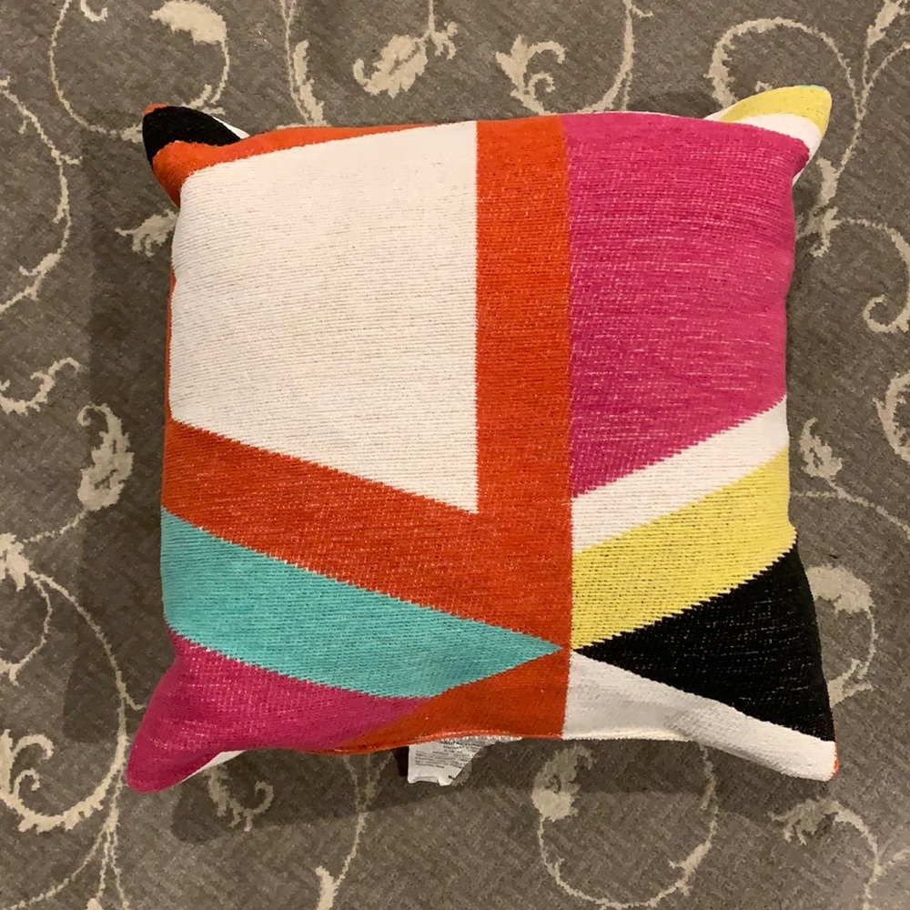 Throw pillow